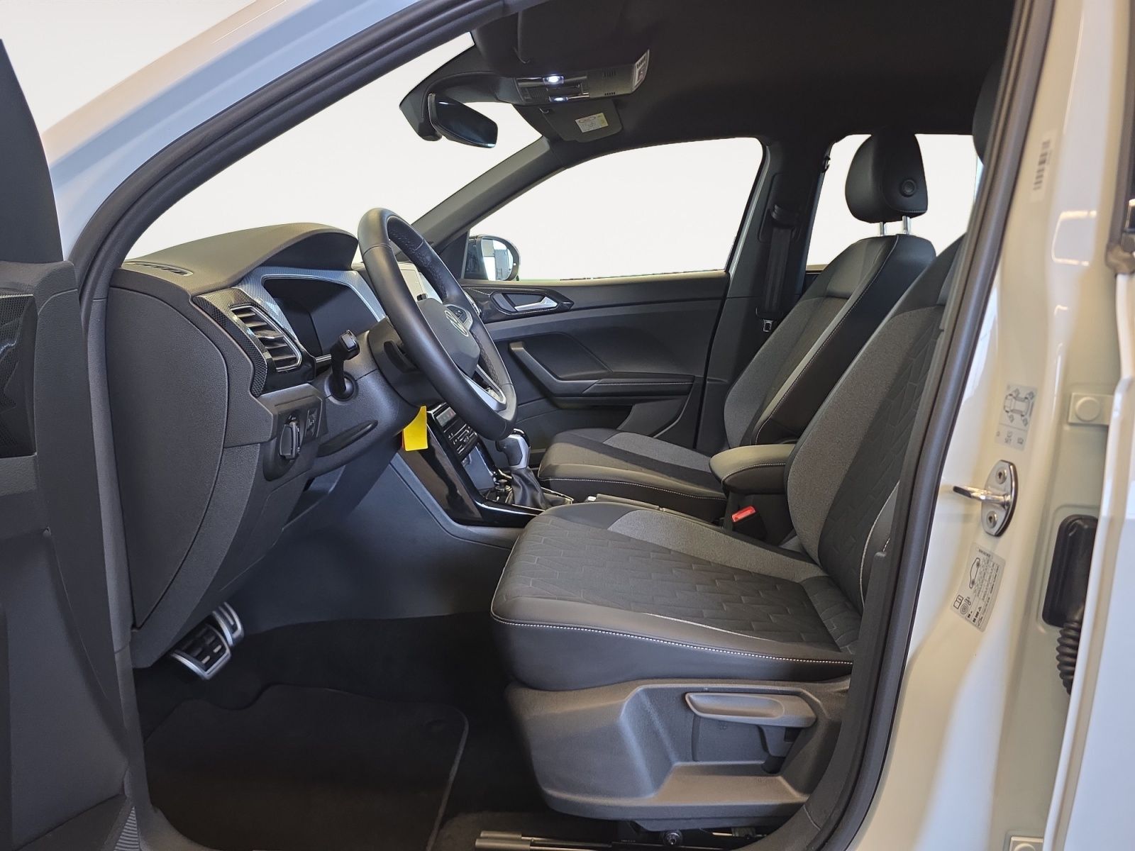 Volkswagen T-Cross - Bild 10