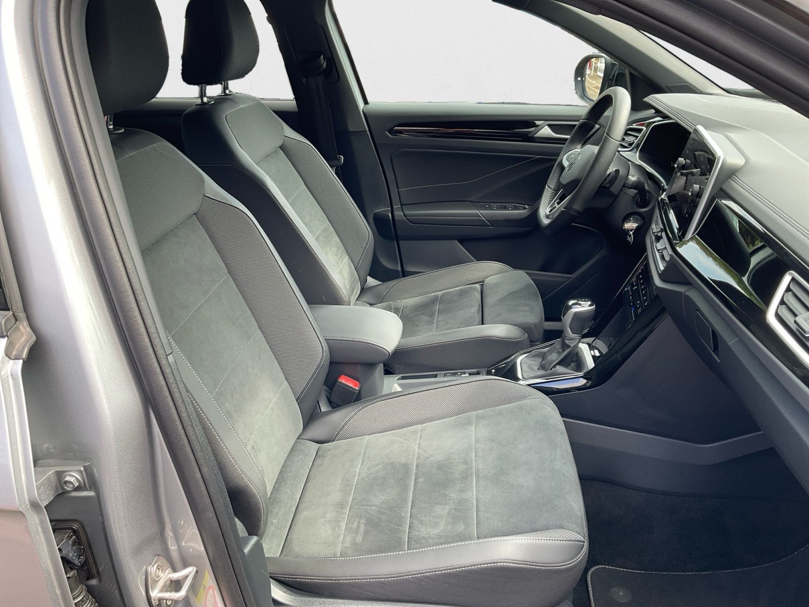 Volkswagen T-Roc - Bild 15
