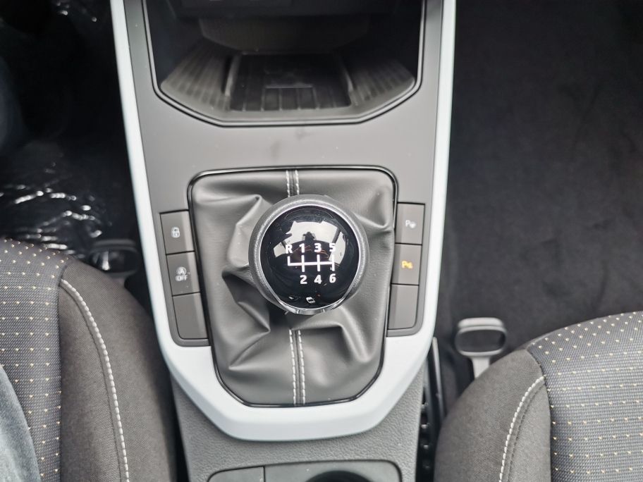 Fahrzeugabbildung SEAT Arona Style 1.0 TSI + SHZ + DAB + NAVI