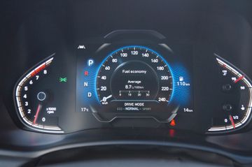 Hyundai i30 1.5 T-GDI Hybrid48VDCT.NAVI-KAMERA-SHZG-PDC-