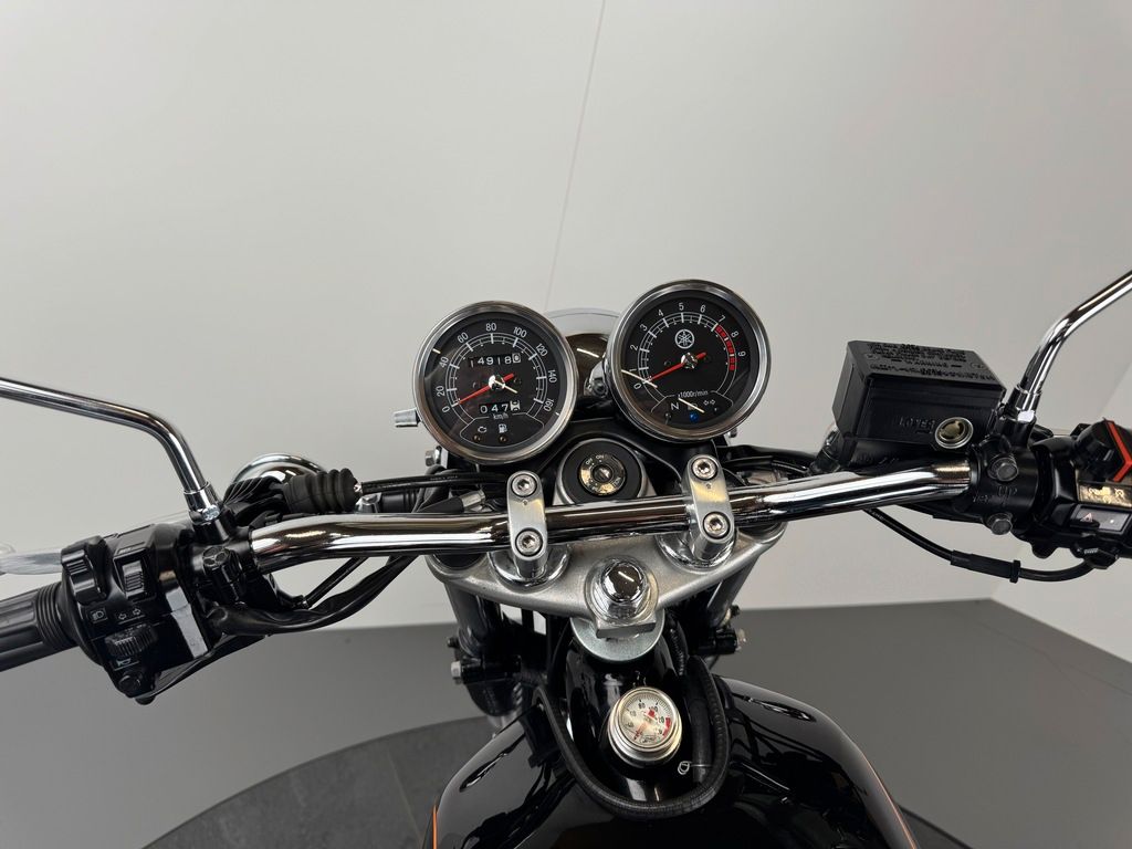 Fahrzeugabbildung Yamaha SR 400 *TOP-ZUSTAND *SERVICE NEU
