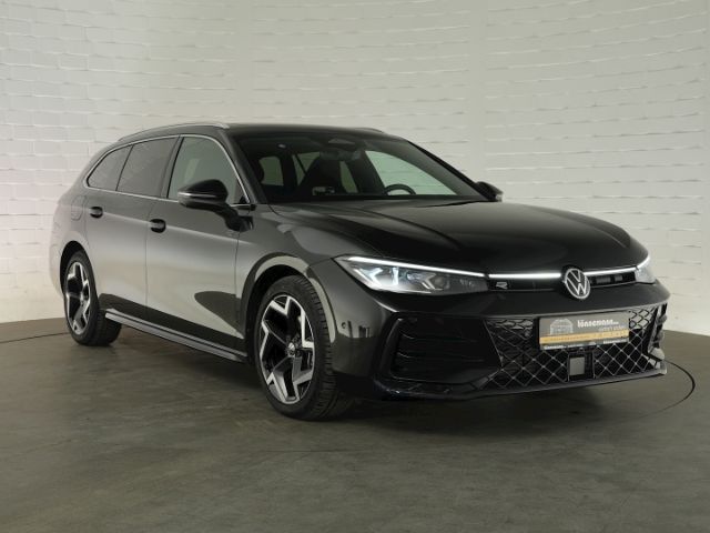 Passat Variant R-LINE TDI DSG+AHK+NAVI+LED MATRI