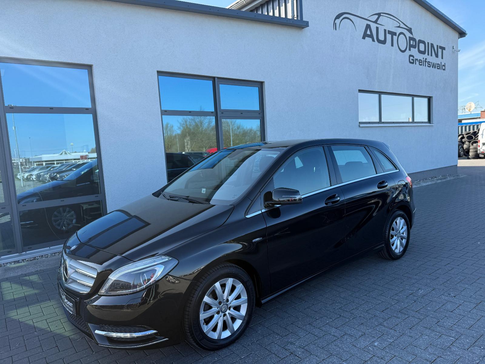 Mercedes-Benz B 180 CDI Bi-Xenon Tempomat AHK BT SH AUTOMATIK
