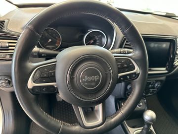 Bild 12 Jeep Compass Limited FWD