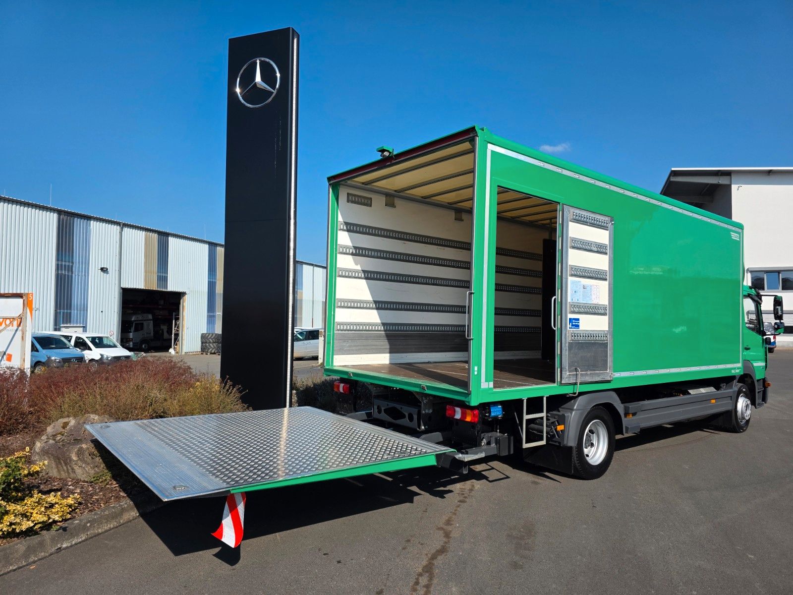 Fahrzeugabbildung Mercedes-Benz Atego 1223 L LBW 2.000kg Klima HPEB