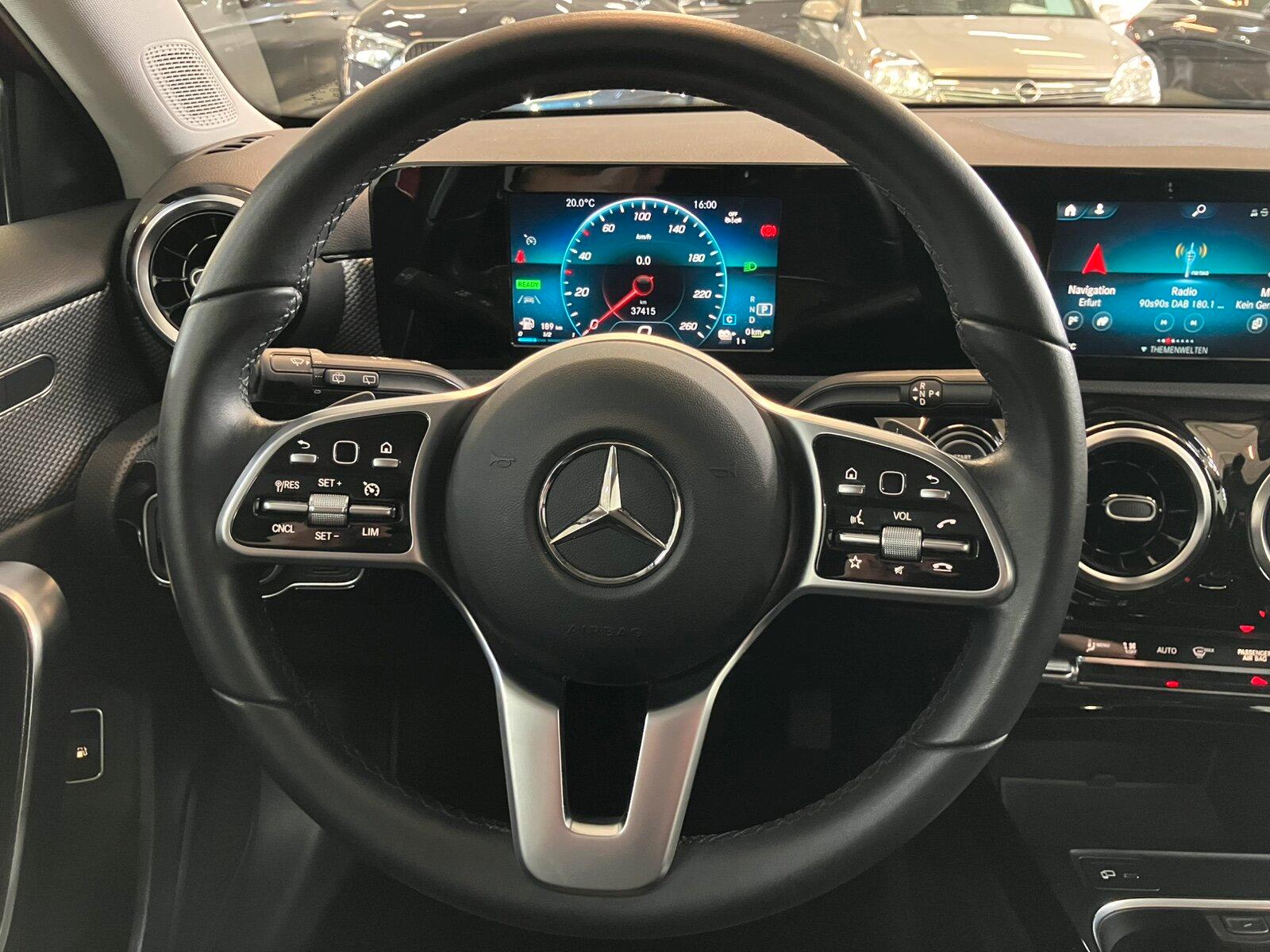 Mercedes-Benz A 250 e Progres MBUX RüCam LED Spur DABCarPlay