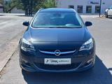 Opel Astra J 1.6 ST Exklusiv OPC *XENON*KAMERA*SHZ** - Opel Astra Opc mit Diesel-Antrieb