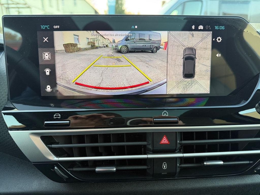 Fahrzeugabbildung Citroën C4 Hybrid 145 MAX - Schiebedach*Winter Paket