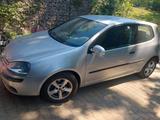 Volkswagen VW Golf 5  3 Türig - Volkswagen Golf aus 2004: Golf5