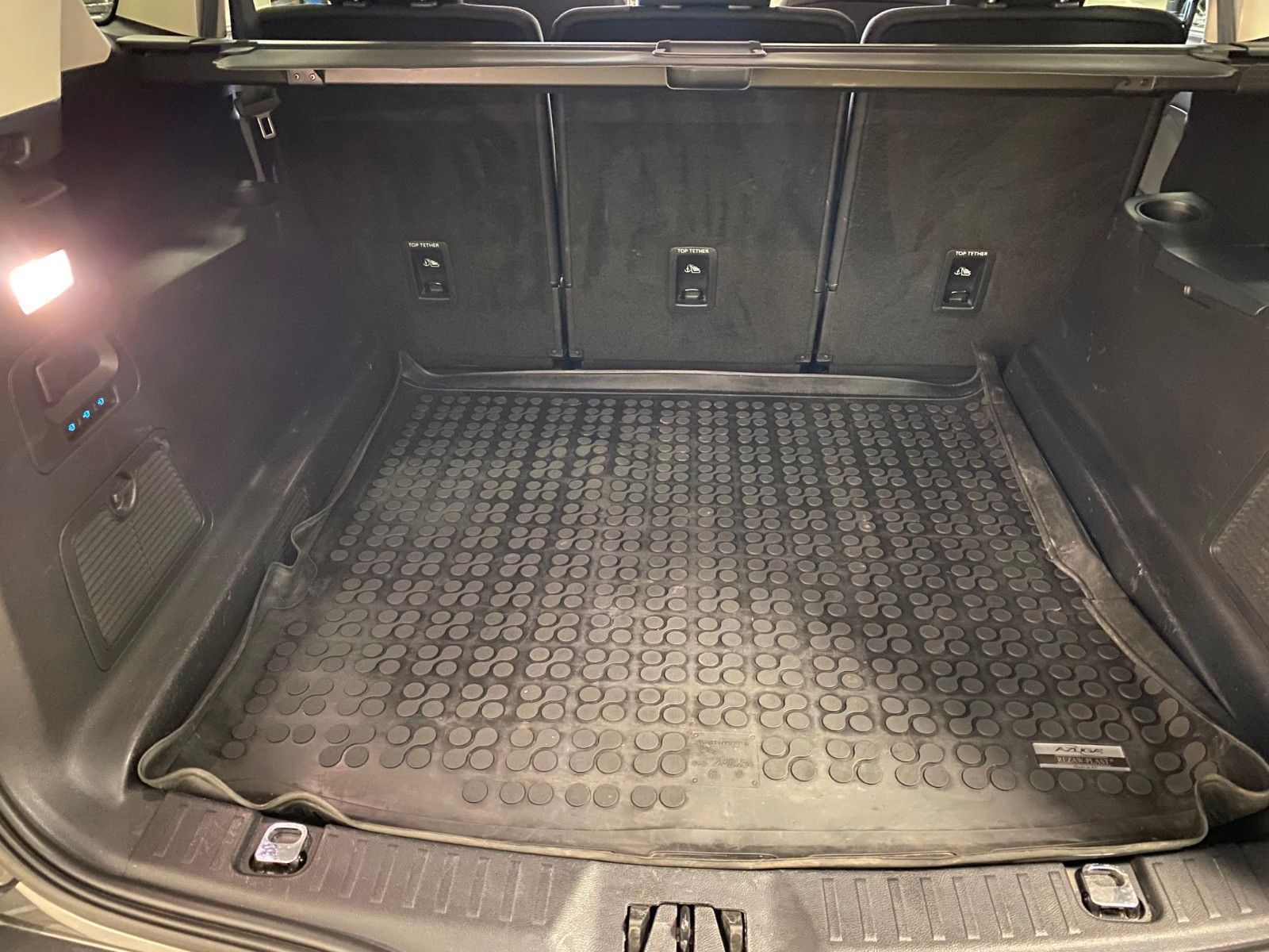 Fahrzeugabbildung Ford S-Max 2.0 TDCI EcoBlue Edition+NAVI+AHK+KAMERA++