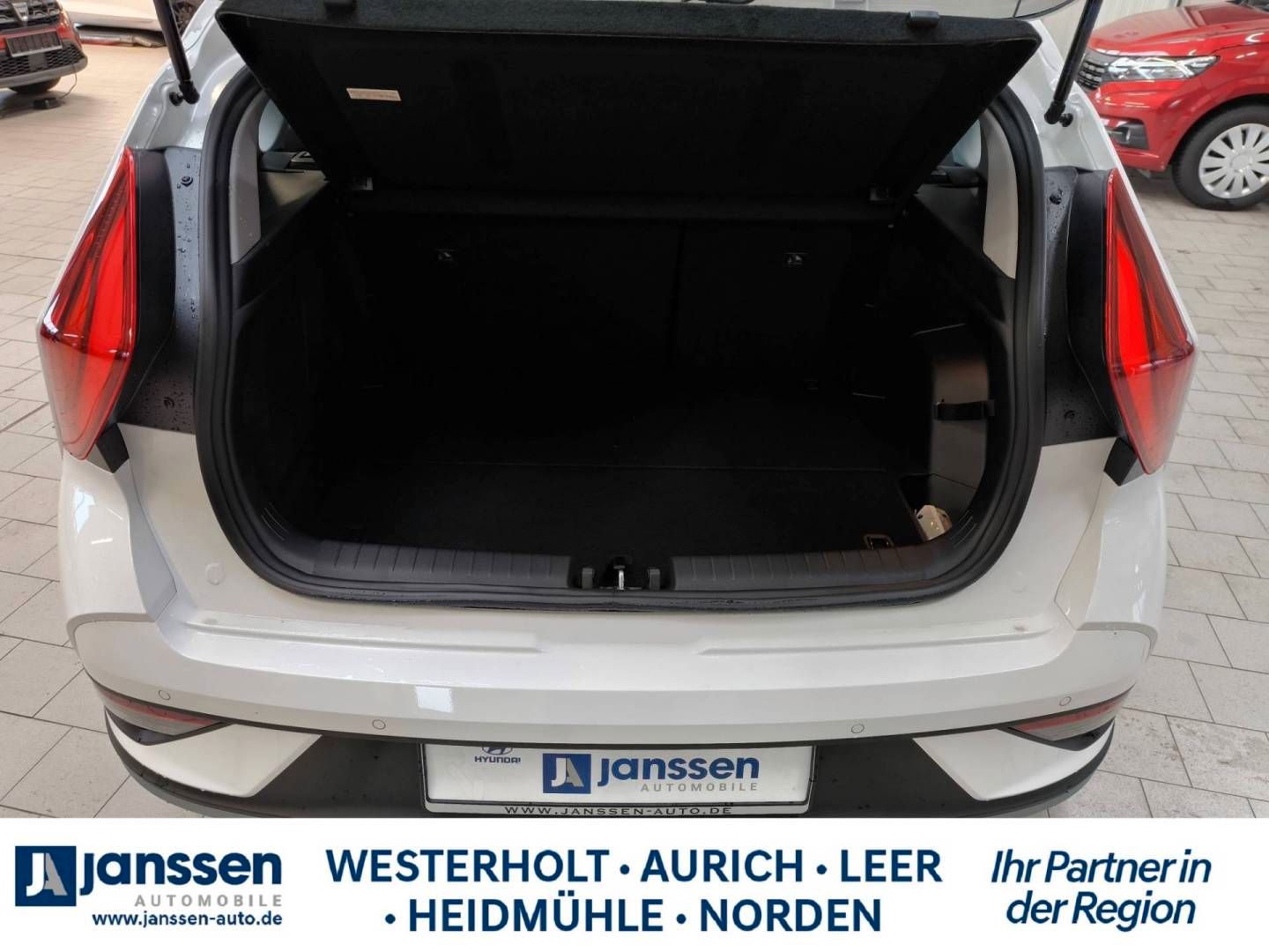 Fahrzeugabbildung Hyundai BAYON Trend, Bose Sound, Komfortpaket, Navi, PDC