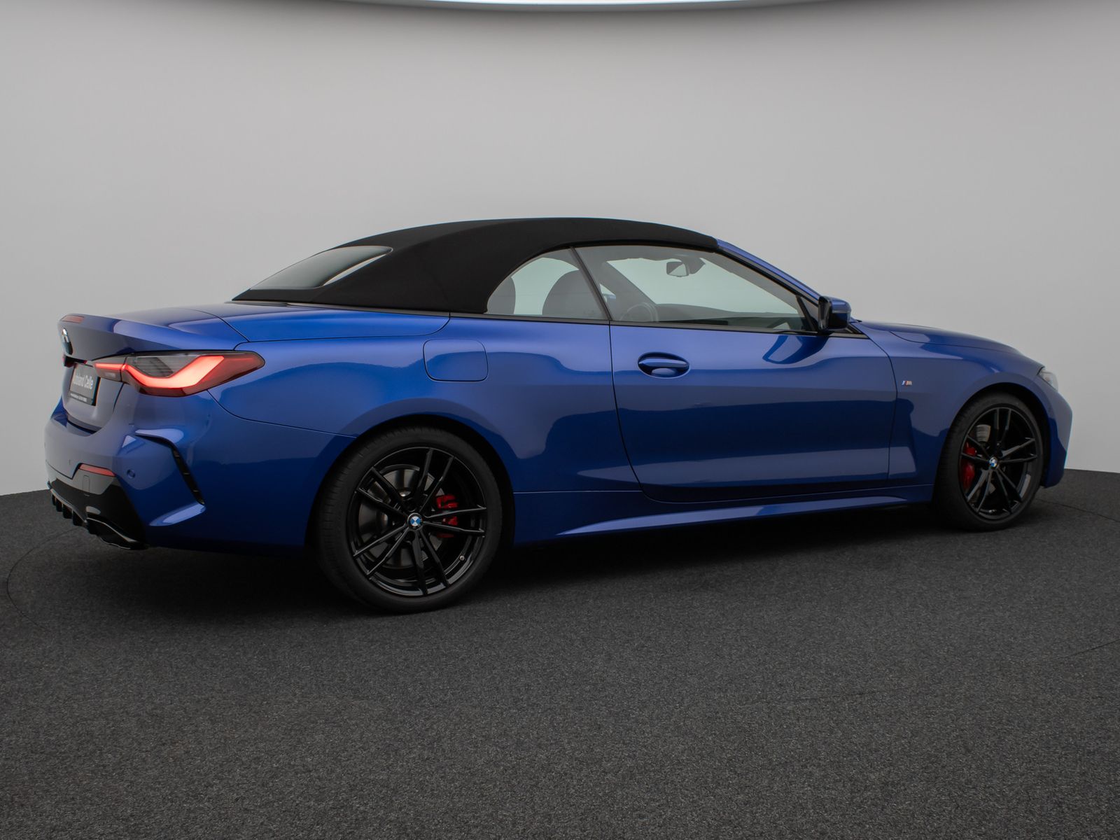 Fahrzeugabbildung BMW M440i xD Laser Kamera HUD DAB H/K Komfort 19Zoll