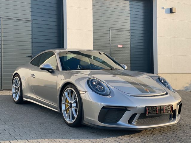 Porsche 991.2 911 GT3 Touring