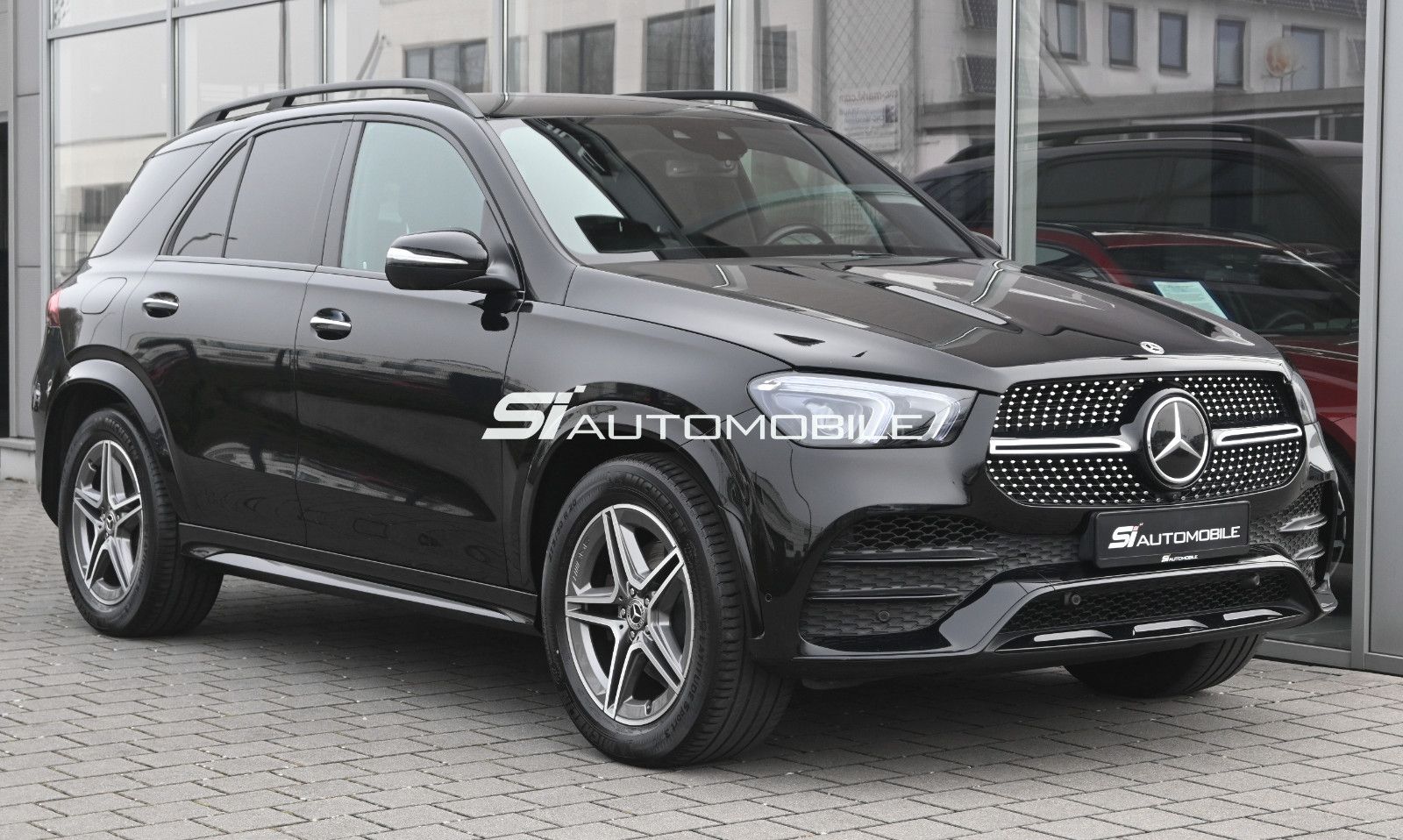 Fahrzeugabbildung Mercedes-Benz GLE 400 d 4MAT. AMG °ACC°AHK°STANDHZ°HUD°NIGHT°