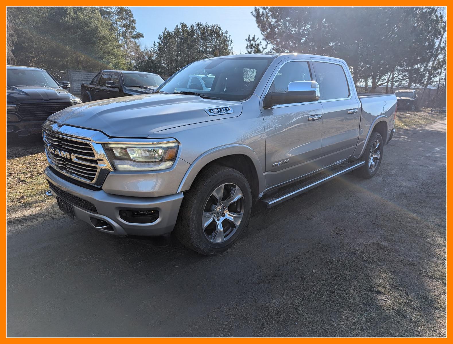 Dodge RAM 1500 Laramie 5.7 Hemi 4x4
