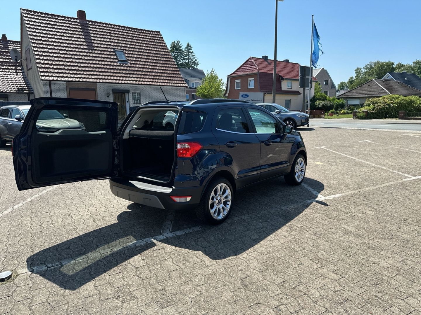 Fahrzeugabbildung Ford EcoSport Titanium 1.0 EcoBoost EU6d LED DAB Wint