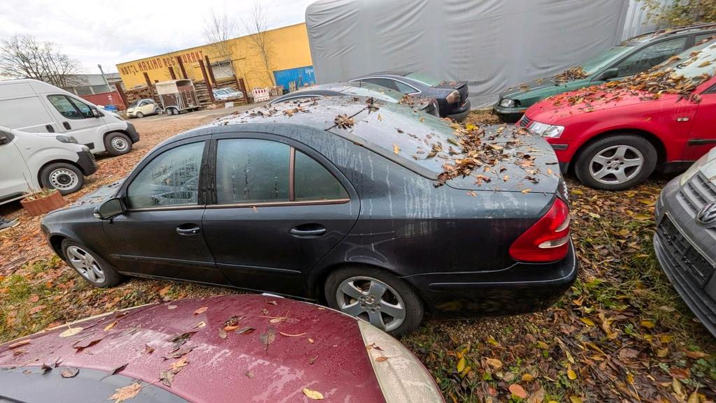 Mercedes-Benz E 220
