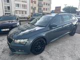 Skoda Superb Combi Active 2,0 TDI DSG*NAVI - Skoda Superb: Active