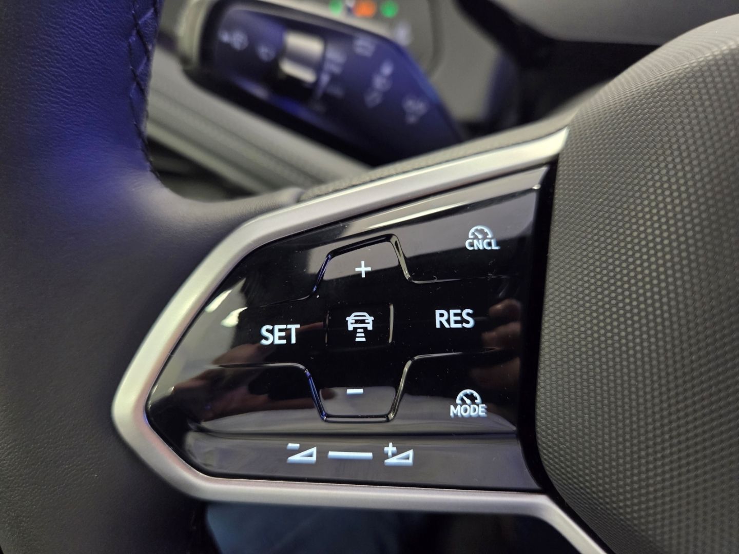 Fahrzeugabbildung Volkswagen ID.3 Pro 59 kWh StandHZG Navi Digitales Cockpit