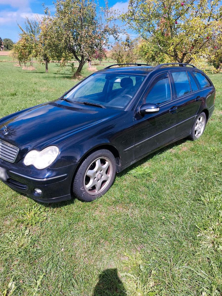 Mercedes-Benz C 220