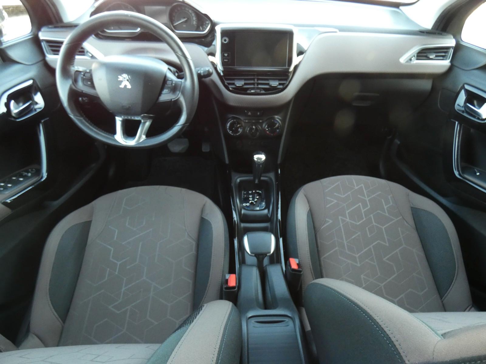 Peugeot 2008 Active Automatik Navi Alu Met.