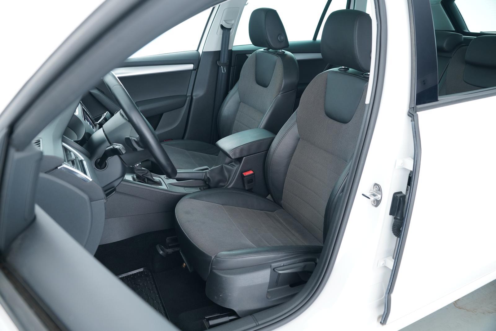 Skoda OCTAVIA ELEGANCE COMBI 1.4 TSI
