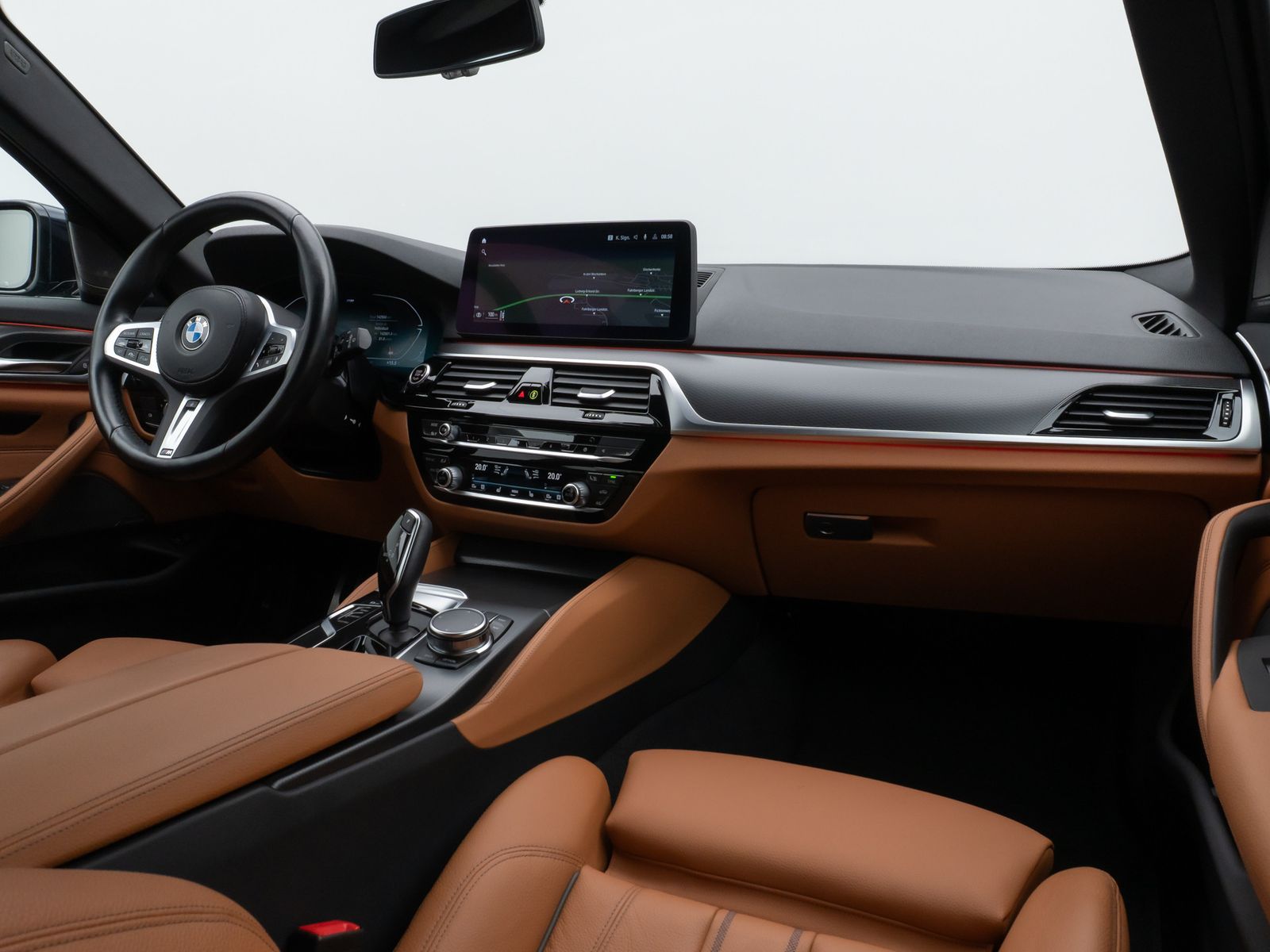 Fahrzeugabbildung BMW 540d xD  M Sport Laser Kamera HUD DAB H/K 19Zoll