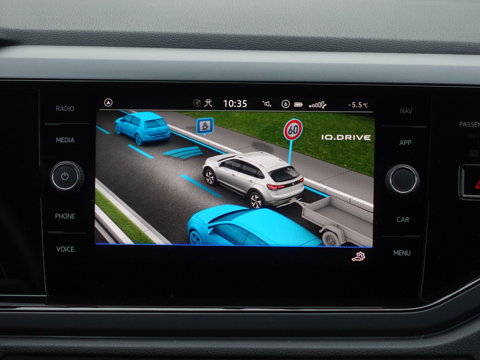 Fahrzeugabbildung Volkswagen Taigo 1.5 TSI DSG R-Line Black Style AHK Assist