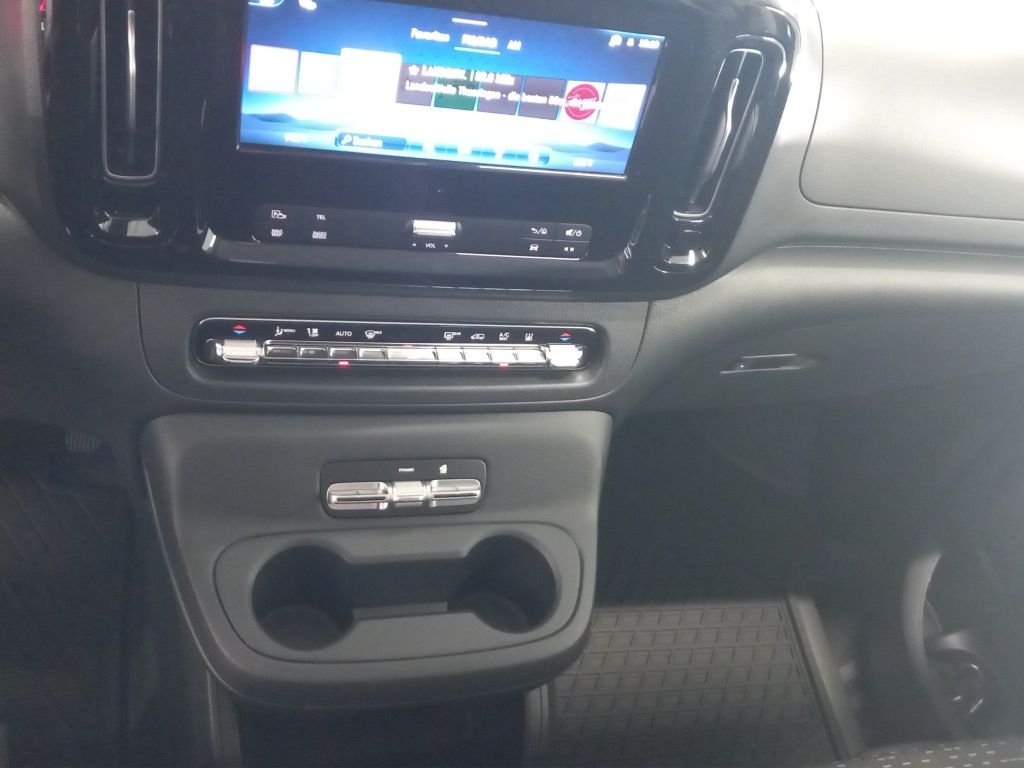 Fahrzeugabbildung Mercedes-Benz Vito 119 CDI 4x4 Mixto Lang AHK*Standh.*360*PDC