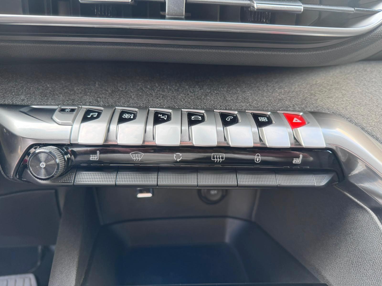 Peugeot 3008 Allure 1Hand 177Ps AHK TOP GEPFLEGT