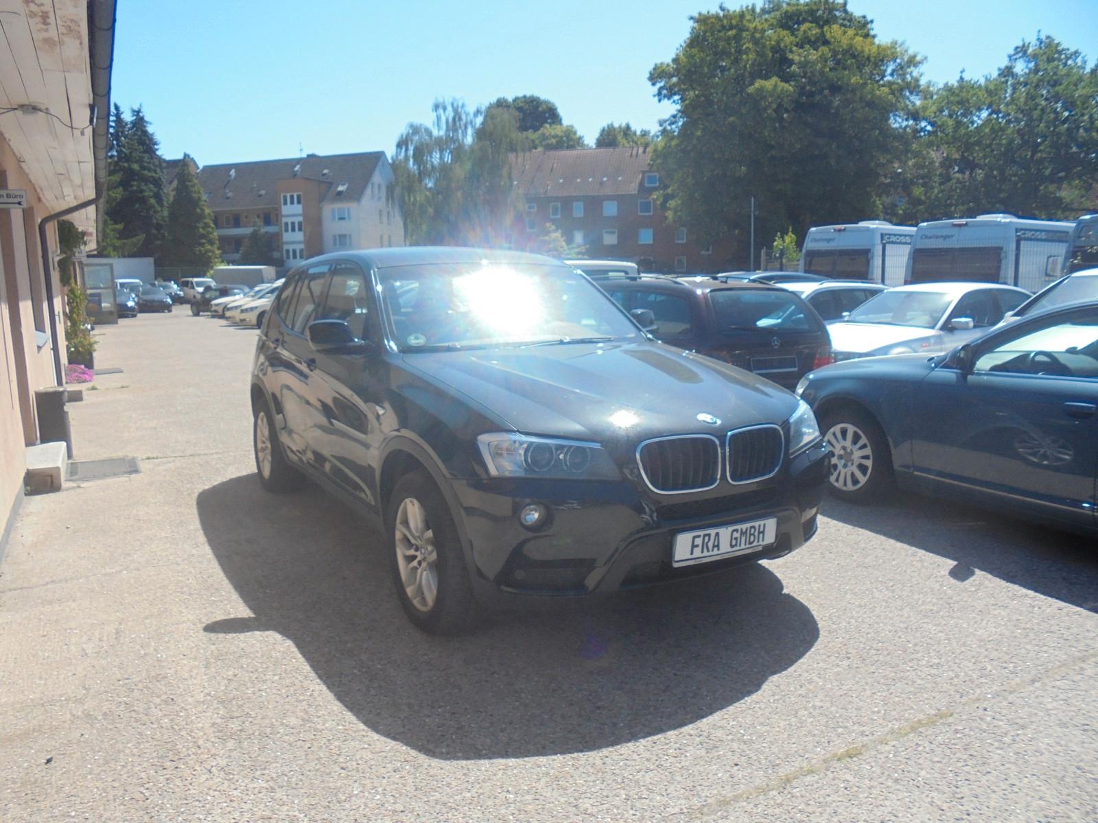 BMW X3 2,0d Panoramadach Leder Navi Automatik