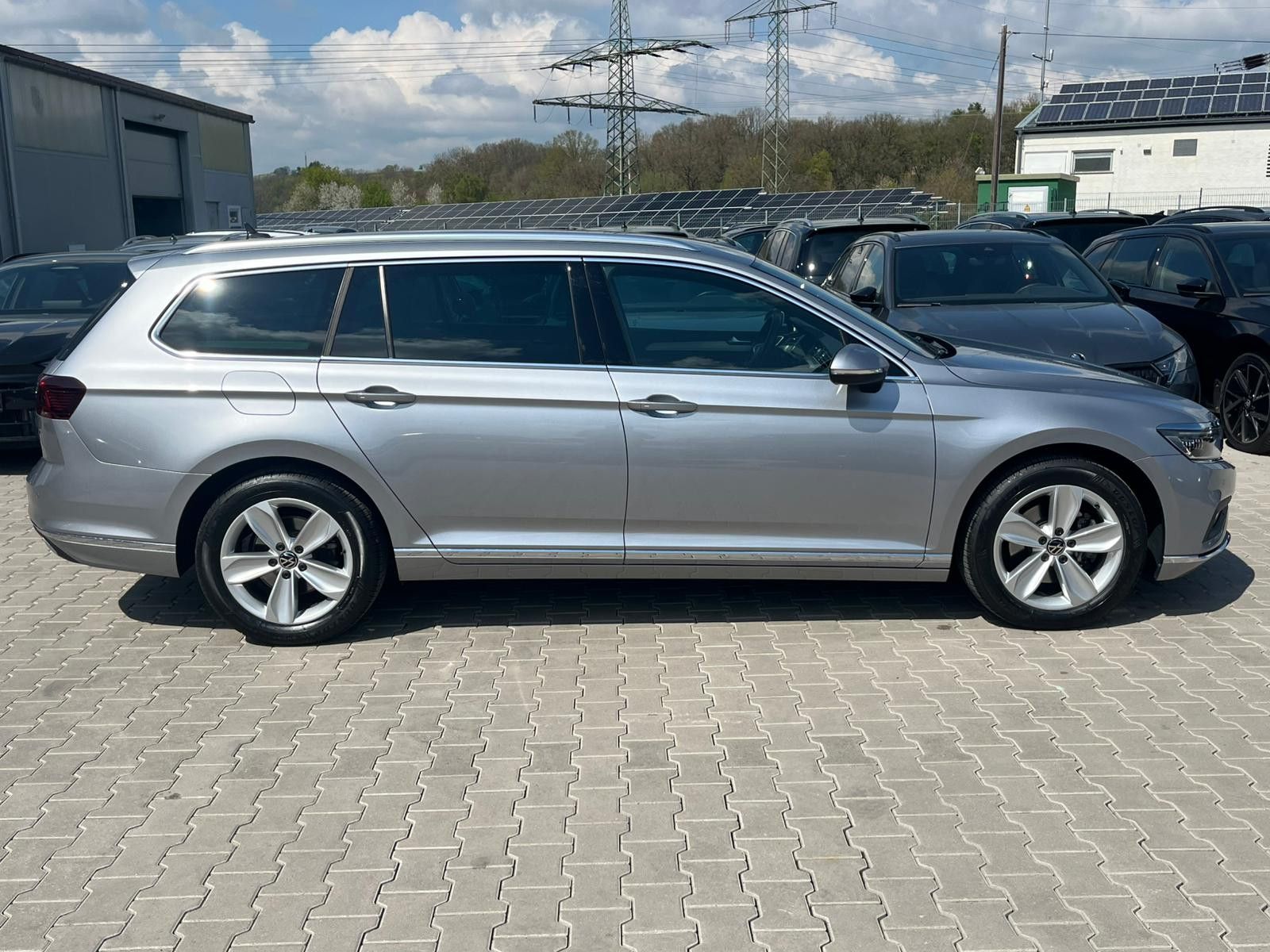 Fahrzeugabbildung Volkswagen Passat 2.0 TDI DSG Elegance MATRIX*AHK*ALCANTARA