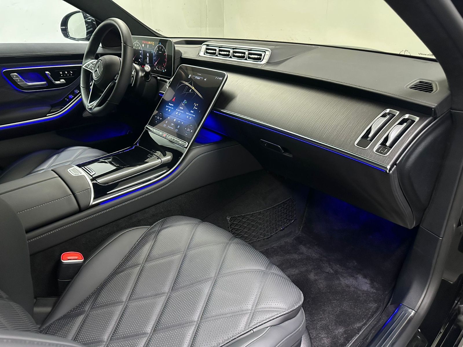 Fahrzeugabbildung Mercedes-Benz S 680 Maybach *PANORAMA*EXKLUSIV*Chaufferpaket*