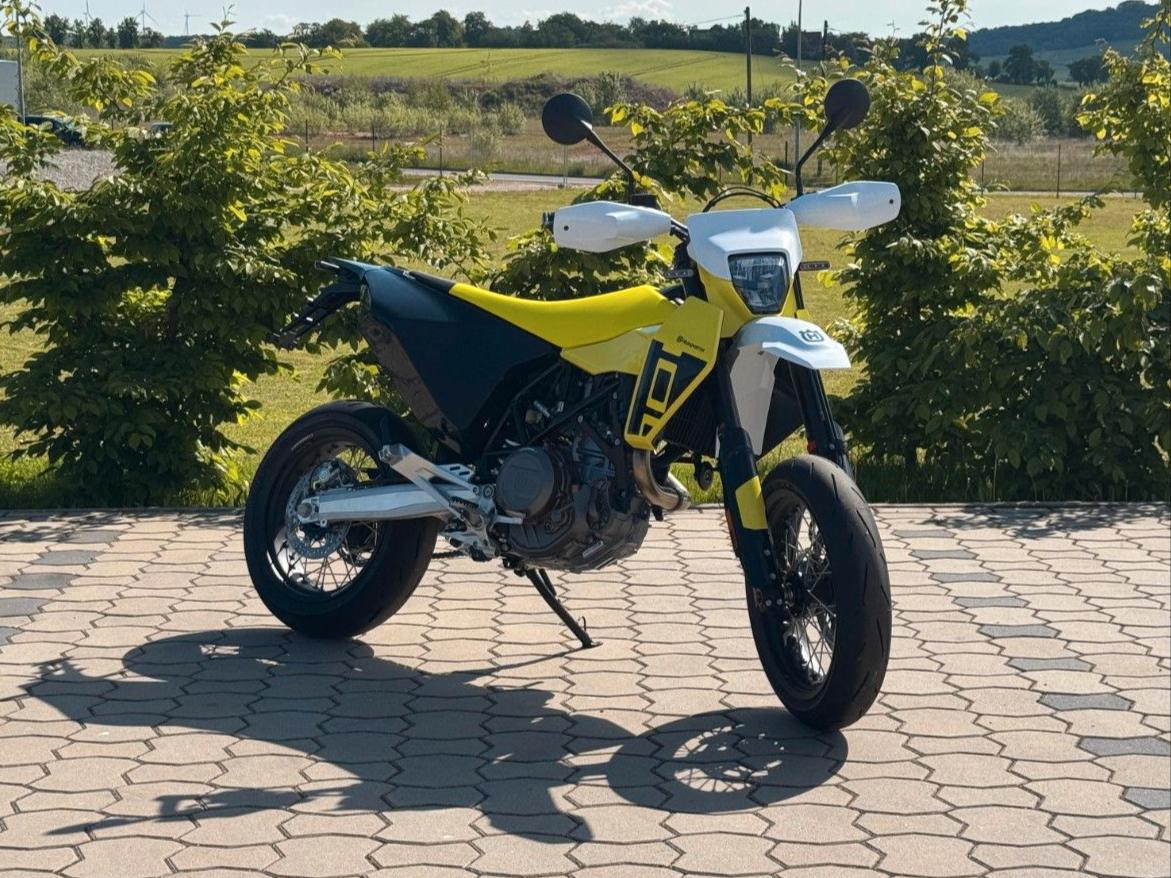 Husqvarna 701 Supermoto MY2026 BNR EDITION