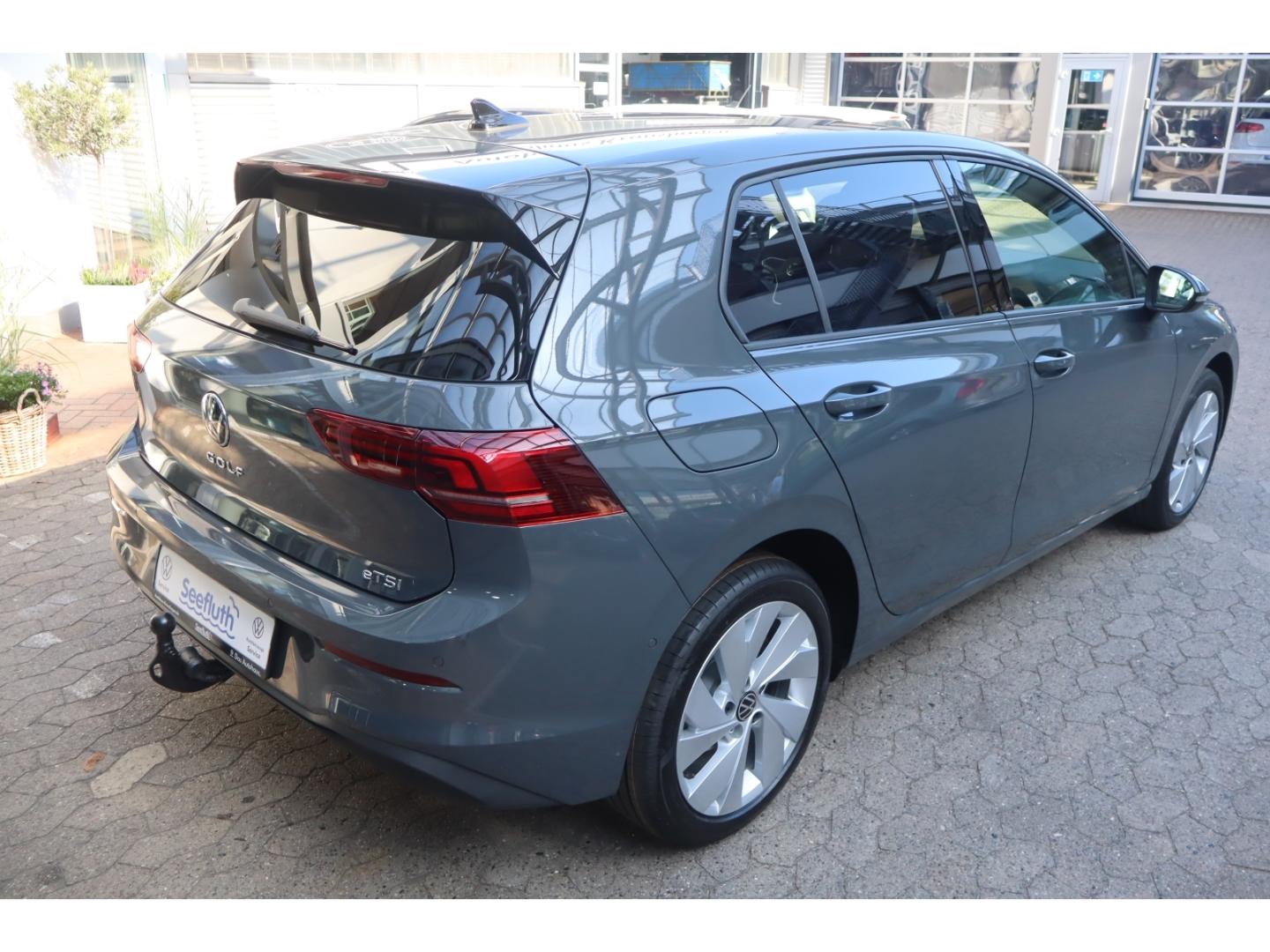 Volkswagen Golf VIII 1.5 eTSI DSG AHK Winterpaket RFK Side, миниатюра 4