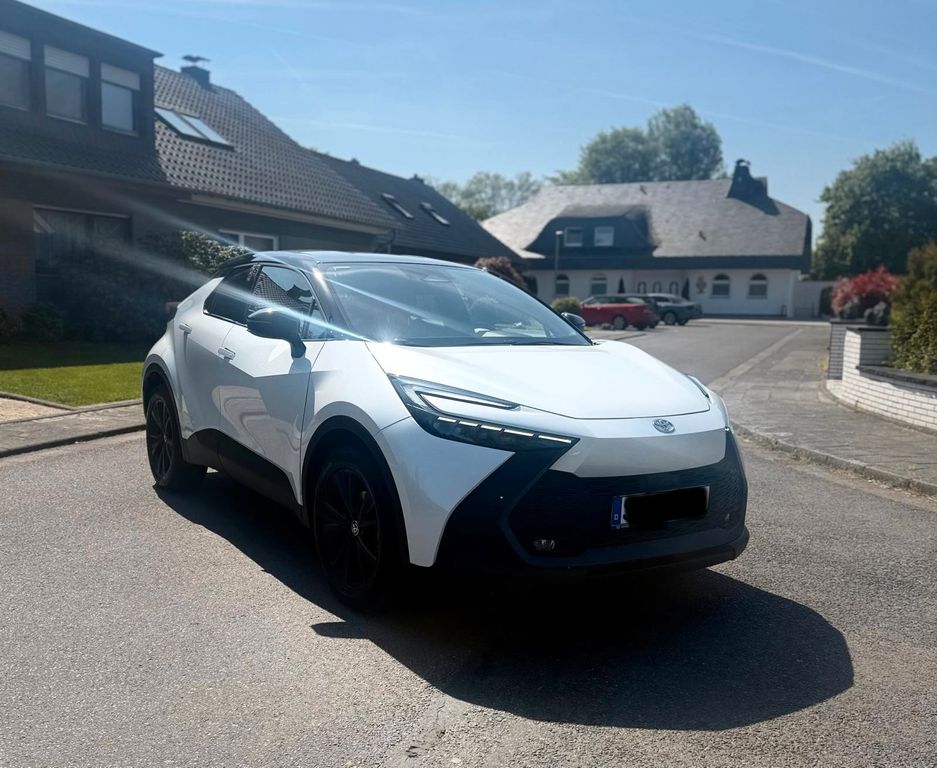 Image of Toyota C-HR