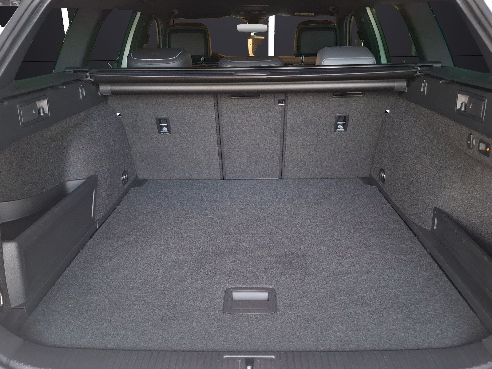 Fahrzeugabbildung Volkswagen Passat Variant GTE DSG Standhzg. Matrix AHK Navi
