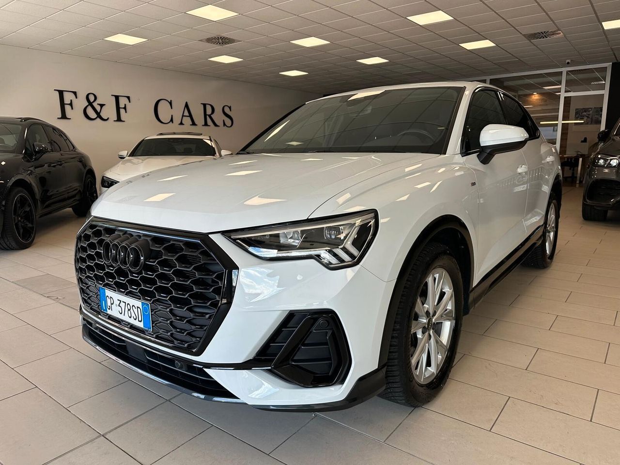 Audi Q3 SPB 35 TDI S tronic line edition Interno