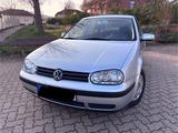 Volkswagen Golf IV *TÜV NEU*  - Volkswagen Golf aus 2001: Iv