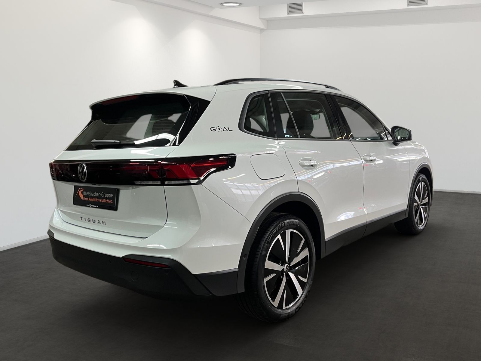 Volkswagen Tiguan GOAL 2,0 TDI DSG Navi AHK RFK foto 4
