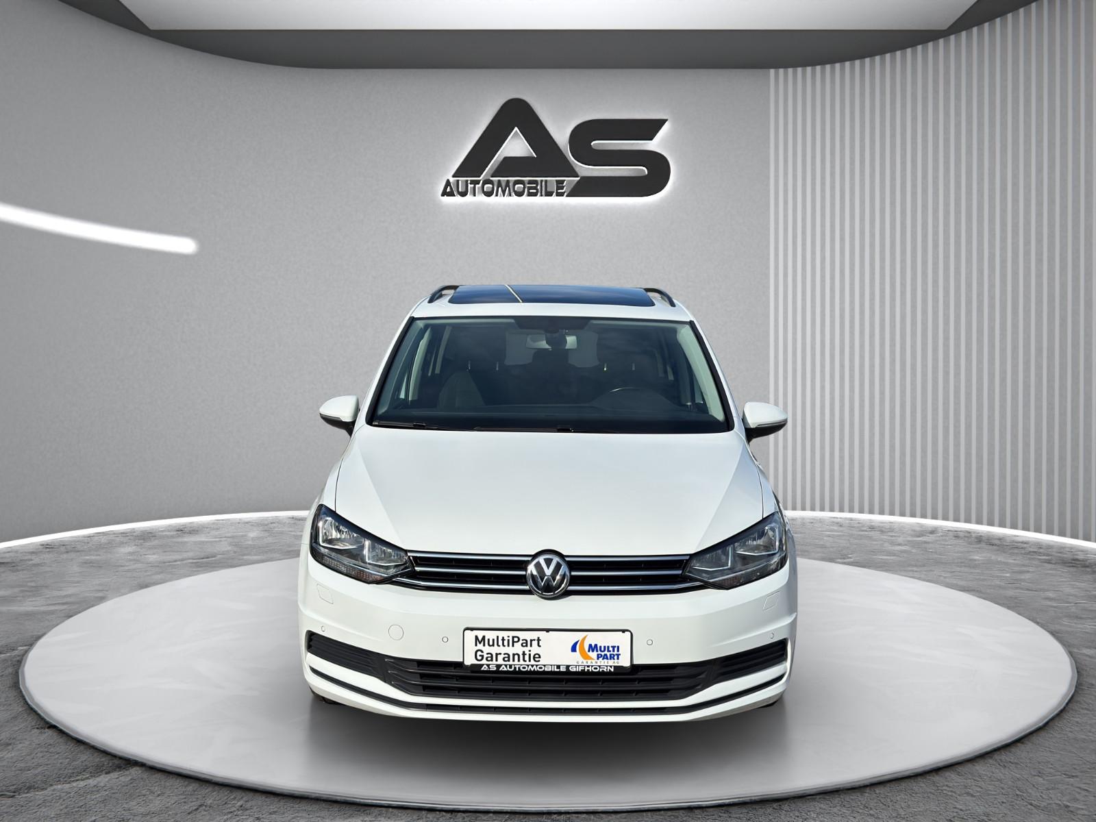 Volkswagen Touran 1.5 TSI DSG Navi Pano R.Kamera ACC