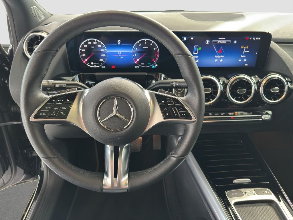 Fahrzeugabbildung Mercedes-Benz B 200 SpurH*AUT*LM*Teilled.