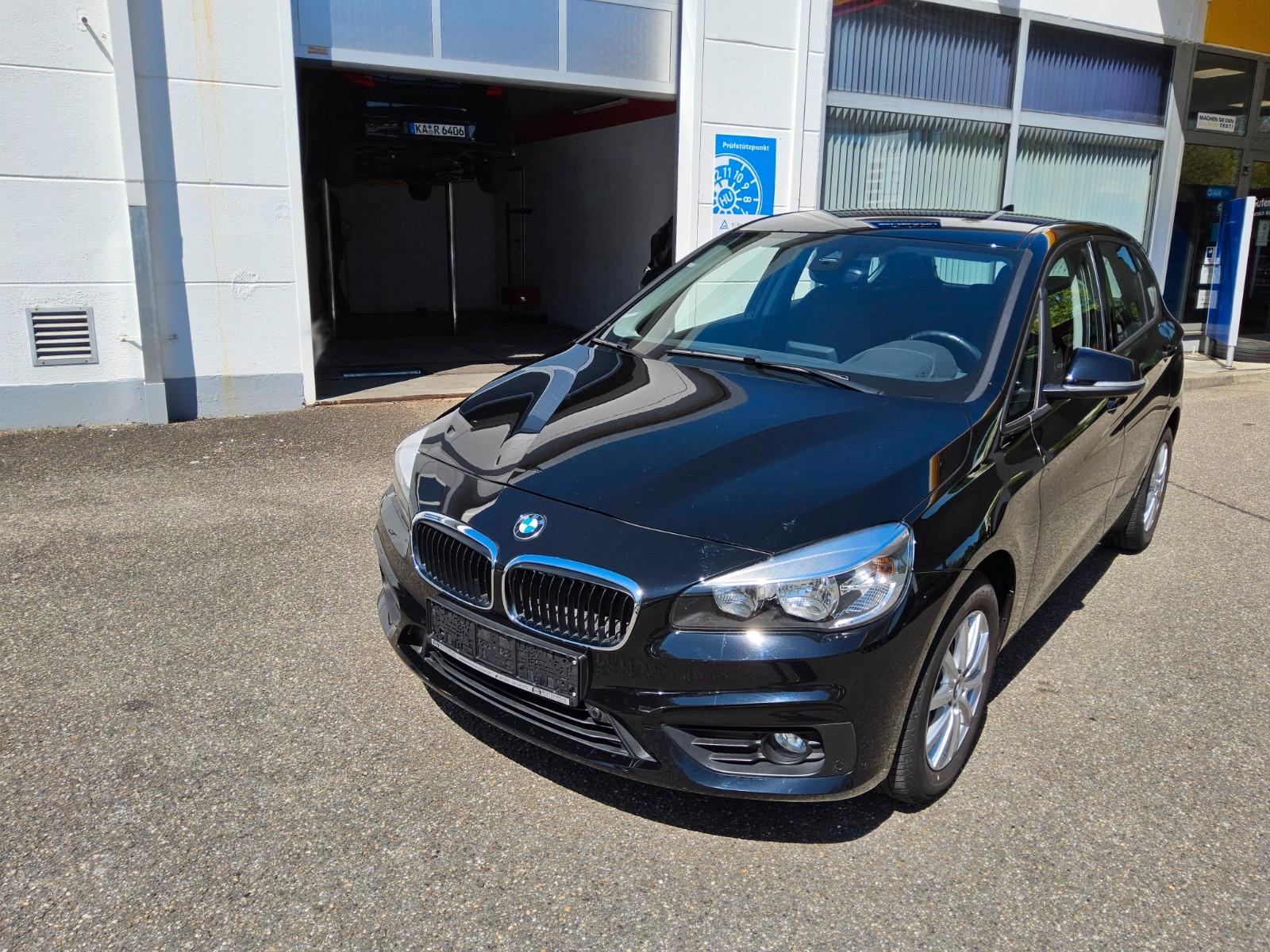 BMW 216i  Active Tourer Advantage Business Package