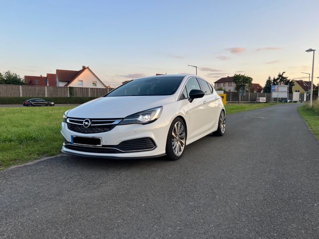 Opel Astra 1.4 Turbo Dynamic Auto OPC Line