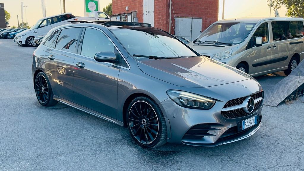 Image of Mercedes-Benz B 200