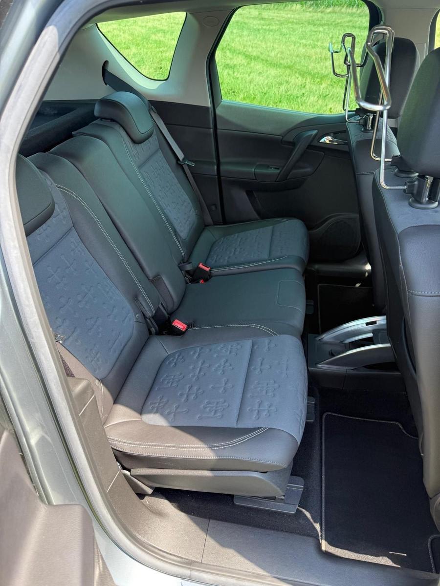 Opel Meriva 2010 — photo 12