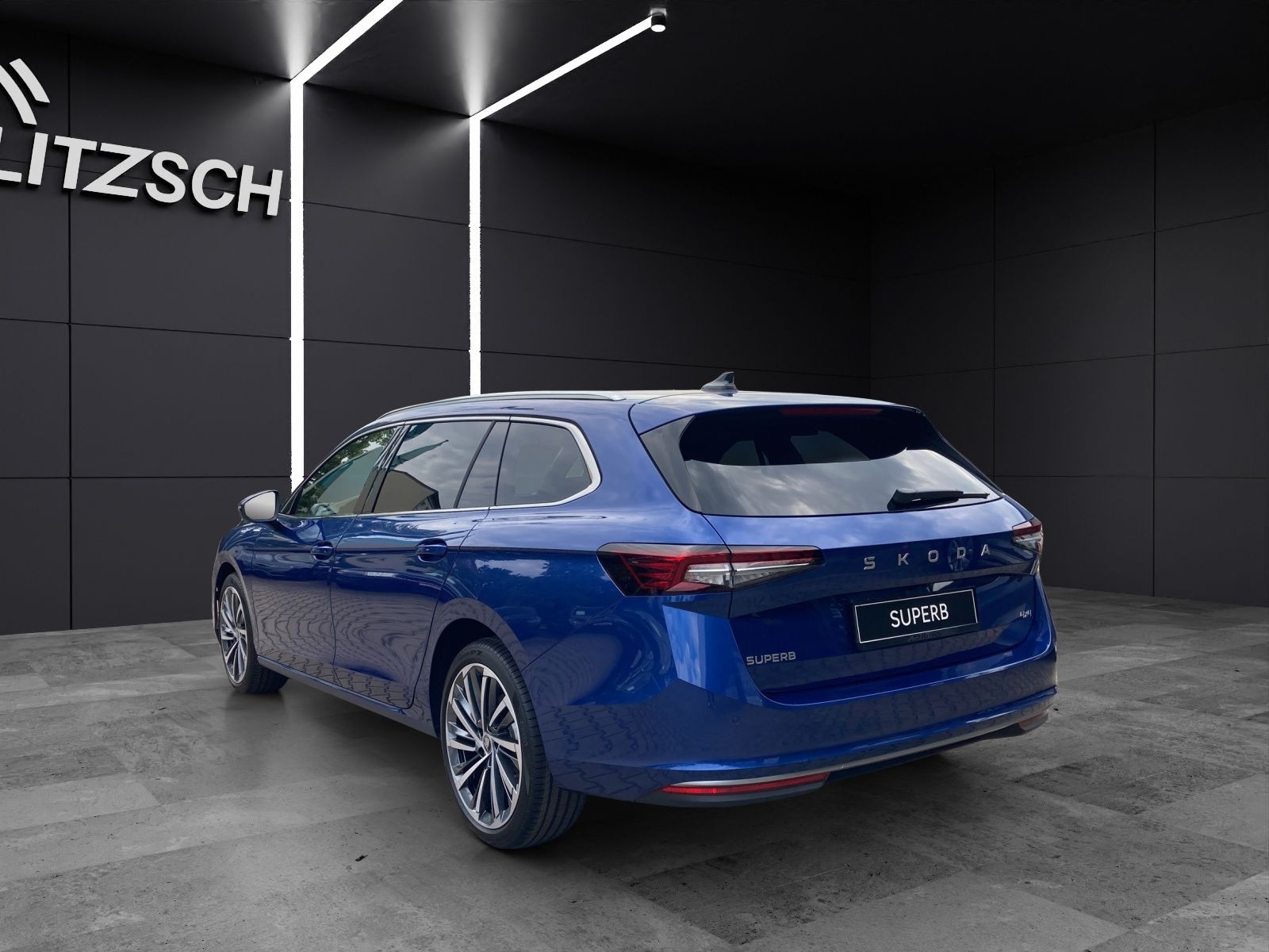 Fahrzeugabbildung SKODA Superb Combi L&K 2.0 TDI 142kW 4x4 L&K Matrix, S