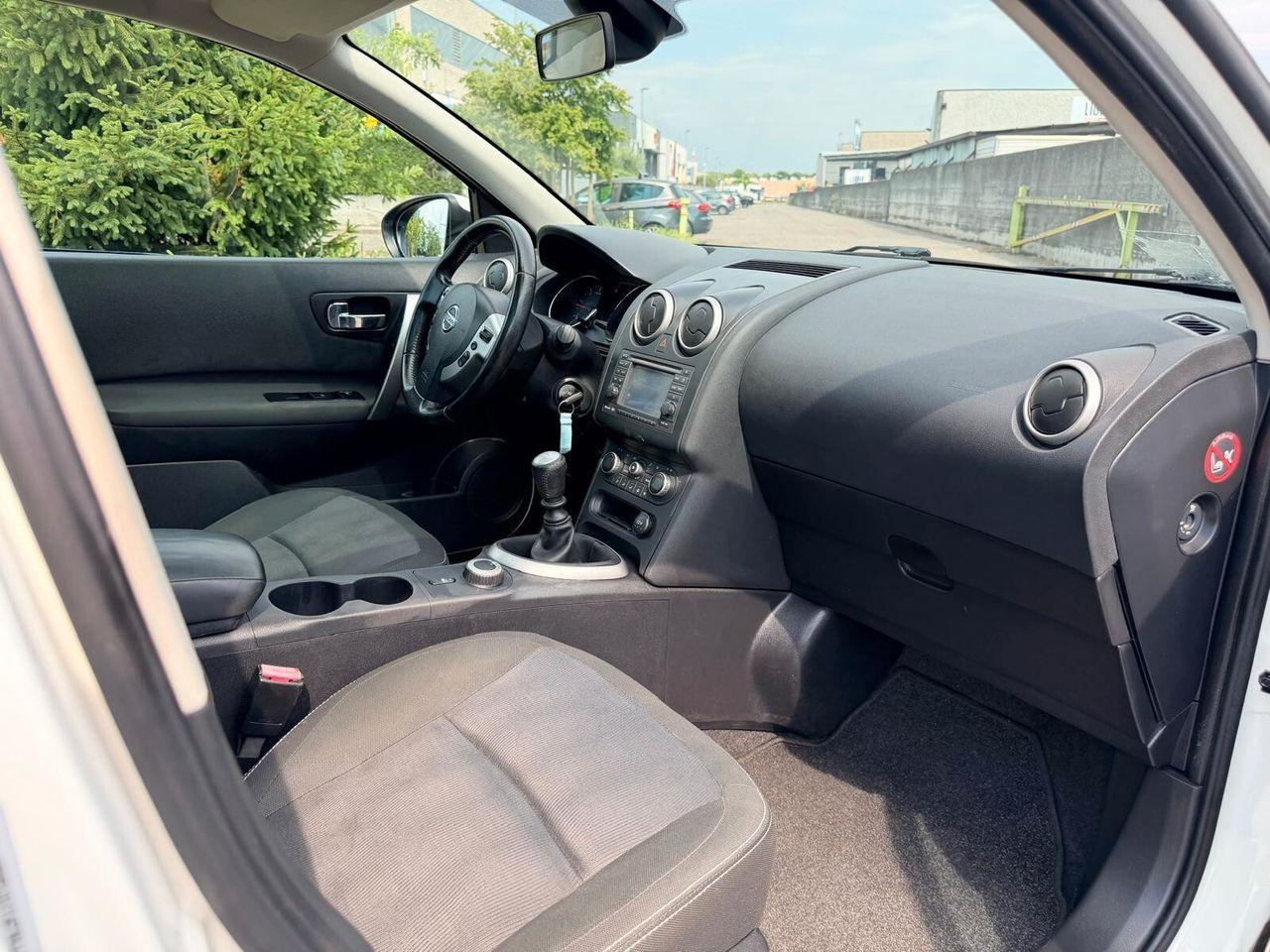 Nissan Qashqai+2 2011 — photo 12