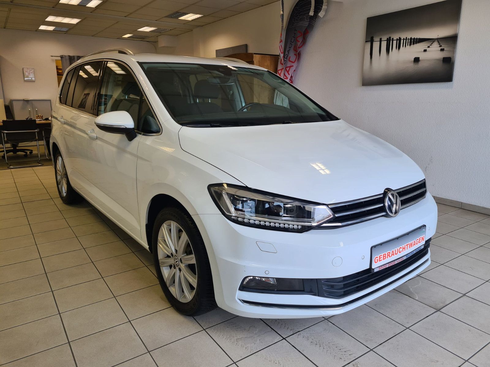 Fahrzeugabbildung Volkswagen Touran Highline BMT/Start-Stopp / LED / NAVI /