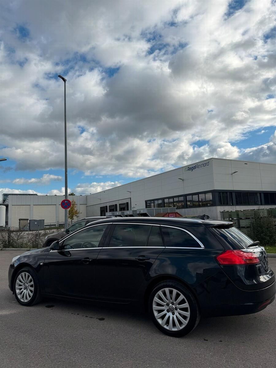 Opel Insignia 2011 — photo 6